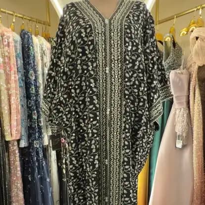 فستان إيطالي أنيق بقصة A-Line